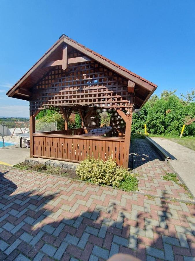 Arielle Panzio Hotell Zalaegerszeg Exteriör bild